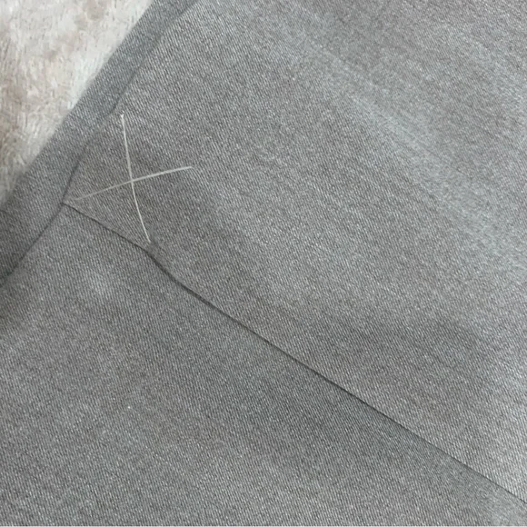 Alia Classic Pencil Skirt - Picture 6 of 6